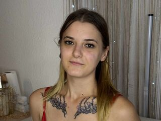 adult cam sex show SuzyMiu