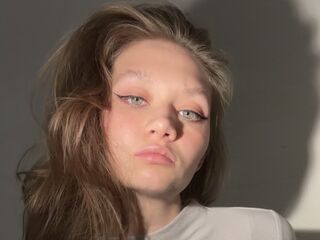 hot naked webcam girl TawanaHyers