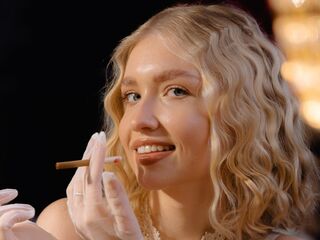 fingering girl chatroom TessaSterling