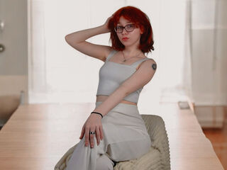 live webcam performer TheaCrumbley