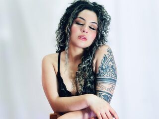 cam girl chatroom TinyMeyer