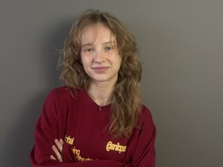 masturbating cam girl WinnifredMckowen